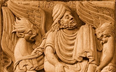 Симон Волхв в окружении демонов, барельеф, базилика, Тулуза